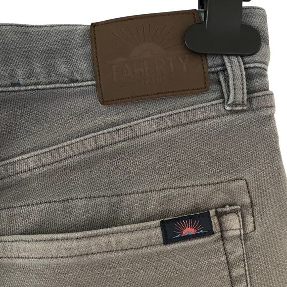 Faherty Stretch Terry Gray Pants with Classic Design 31/30 NWOT - Picture 4 of 9